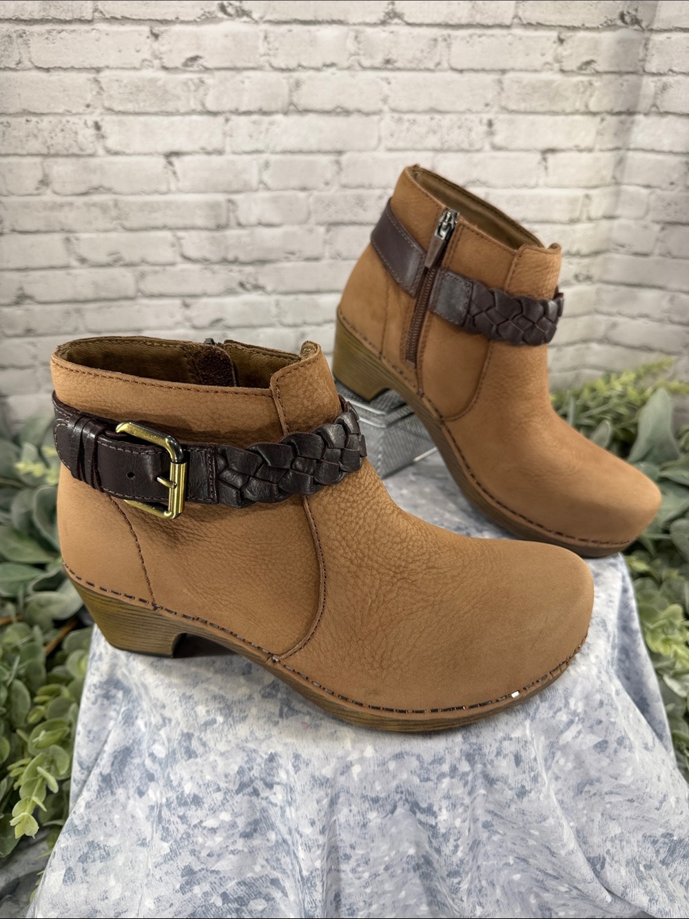 DANSKO “Michelle” Milled Nubuck Amber Leather Braided Belt Ankle Zip Boot WMS 6